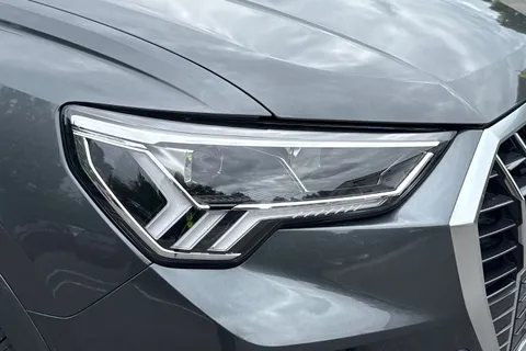 PJ25WXU Audi Q3 S line 35 TFSI  150 PS S tronic Thumbnail #9