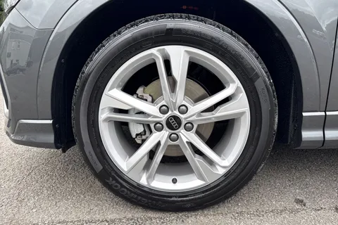 PJ25WXU Audi Q3 S line 35 TFSI  150 PS S tronic Thumbnail #12