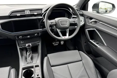 PJ25WXU Audi Q3 S line 35 TFSI  150 PS S tronic Thumbnail #18
