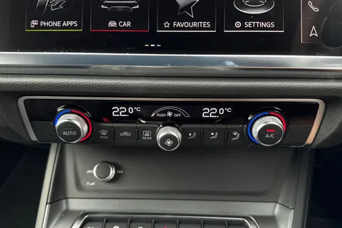 PJ25WXU Audi Q3 S line 35 TFSI  150 PS S tronic Thumbnail #22