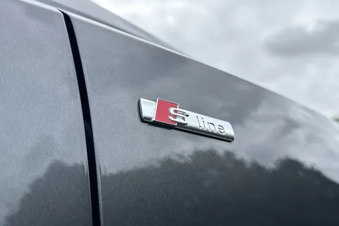 PJ25WXU Audi Q3 S line 35 TFSI  150 PS S tronic Thumbnail #29