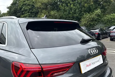 PJ25WXU Audi Q3 S line 35 TFSI  150 PS S tronic Thumbnail #33