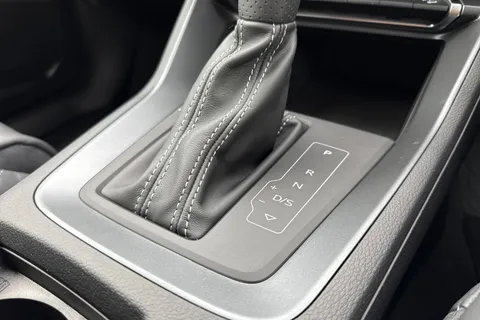 PJ25WXU Audi Q3 S line 35 TFSI  150 PS S tronic Thumbnail #46