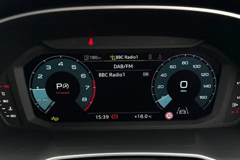 PJ25WXU Audi Q3 S line 35 TFSI  150 PS S tronic Thumbnail #54