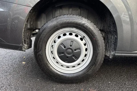 PJ75APU Volkswagen Transporter T28 Panel Van Commerce LWB 110 PS 2.0 TDI 6sp Manual Thumbnail #11