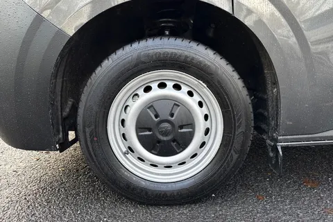 PJ75APU Volkswagen Transporter T28 Panel Van Commerce LWB 110 PS 2.0 TDI 6sp Manual Thumbnail #13