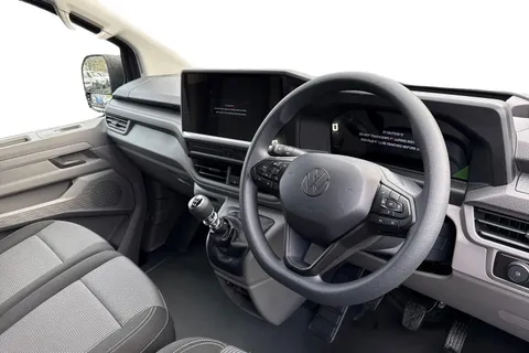 PJ75APU Volkswagen Transporter T28 Panel Van Commerce LWB 110 PS 2.0 TDI 6sp Manual Thumbnail #14