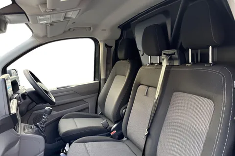 PJ75APU Volkswagen Transporter T28 Panel Van Commerce LWB 110 PS 2.0 TDI 6sp Manual Thumbnail #16