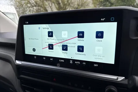 PJ75APU Volkswagen Transporter T28 Panel Van Commerce LWB 110 PS 2.0 TDI 6sp Manual Thumbnail #17