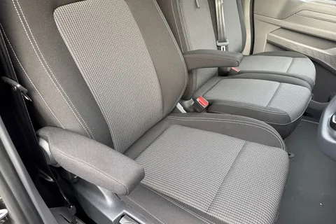 PJ75APU Volkswagen Transporter T28 Panel Van Commerce LWB 110 PS 2.0 TDI 6sp Manual Thumbnail #32