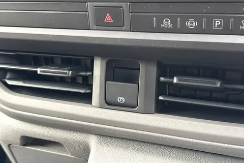 PJ75APU Volkswagen Transporter T28 Panel Van Commerce LWB 110 PS 2.0 TDI 6sp Manual Thumbnail #38