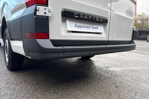 PN75NAO Volkswagen Crafter CR35 Panel van Commerce MWB 140 PS 2.0 TDI 6sp Manual FWD Thumbnail #36