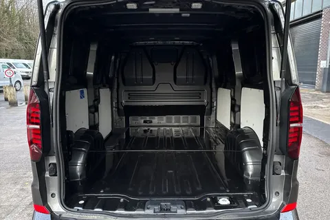PJ75APV Volkswagen Transporter T30 Panel Van Commerce Pro SWB 150 PS 2.0 TDI 6sp Manual Thumbnail #7