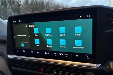 PJ75APV Volkswagen Transporter T30 Panel Van Commerce Pro SWB 150 PS 2.0 TDI 6sp Manual Thumbnail #17