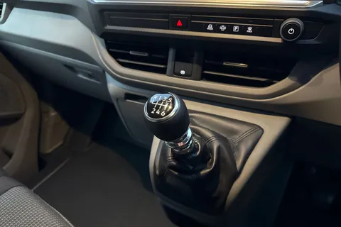 PJ75APV Volkswagen Transporter T30 Panel Van Commerce Pro SWB 150 PS 2.0 TDI 6sp Manual Thumbnail #23
