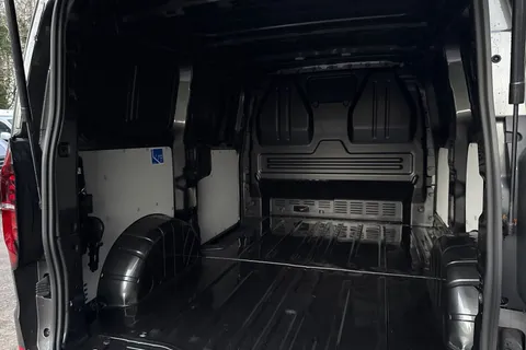 PJ75APV Volkswagen Transporter T30 Panel Van Commerce Pro SWB 150 PS 2.0 TDI 6sp Manual Thumbnail #28