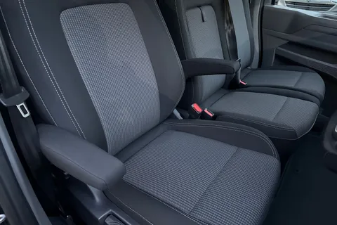 PJ75APV Volkswagen Transporter T30 Panel Van Commerce Pro SWB 150 PS 2.0 TDI 6sp Manual Thumbnail #30