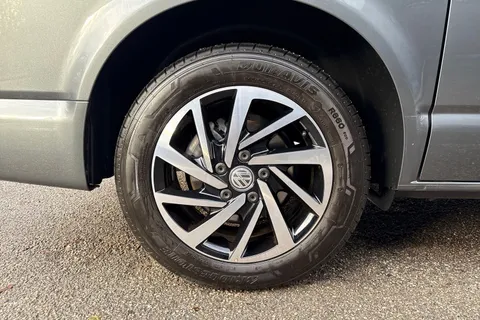 11 of 51 for Volkswagen California Ocean SWB 150 PS 2.0 TDI 7sp DSG