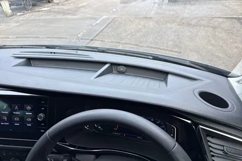 30 of 51 for Volkswagen California Ocean SWB 150 PS 2.0 TDI 7sp DSG