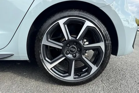 PK75BWN Audi A1 Black Edition 30 TFSI  116 PS 6-speed Thumbnail #12