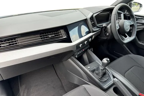 PK75BWN Audi A1 Black Edition 30 TFSI  116 PS 6-speed Thumbnail #15