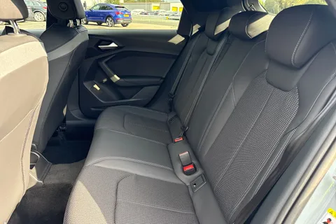 PK75BWN Audi A1 Black Edition 30 TFSI  116 PS 6-speed Thumbnail #19