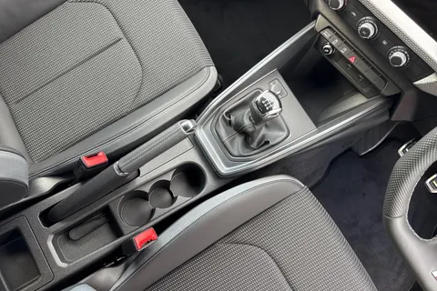 PK75BWN Audi A1 Black Edition 30 TFSI  116 PS 6-speed Thumbnail #23