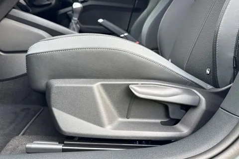 PK75BWN Audi A1 Black Edition 30 TFSI  116 PS 6-speed Thumbnail #38