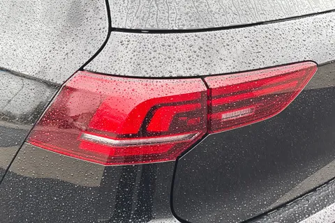 KO25GUH Volkswagen Golf 1.5 TSI 150 R-Line 5dr, 18 INCH LEEDS ALLOYS Thumbnail #8