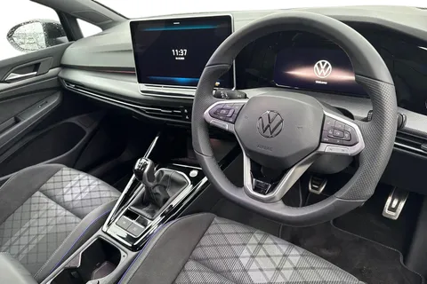 KO25GUH Volkswagen Golf 1.5 TSI 150 R-Line 5dr, 18 INCH LEEDS ALLOYS Thumbnail #14