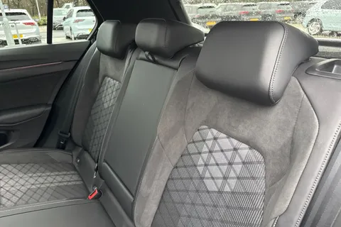 KO25GUH Volkswagen Golf 1.5 TSI 150 R-Line 5dr, 18 INCH LEEDS ALLOYS Thumbnail #19