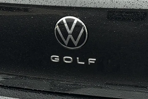 KO25GUH Volkswagen Golf 1.5 TSI 150 R-Line 5dr, 18 INCH LEEDS ALLOYS Thumbnail #25