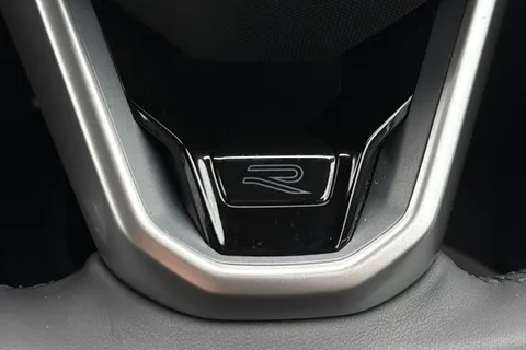 KO25GUH Volkswagen Golf 1.5 TSI 150 R-Line 5dr, 18 INCH LEEDS ALLOYS Thumbnail #40