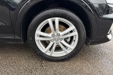 10 of 54 for Audi Q3 S line Edition 2.0 TFSI quattro 180 PS S tronic