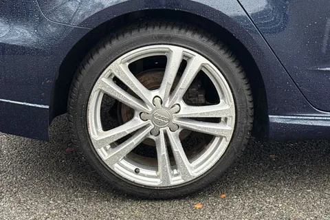 11 of 52 for Audi A3 1.5 TFSI CoD S line Sportback Euro 6 (s/s) 5dr