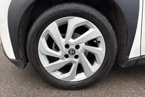 KF72TAU Toyota Aygo X 1.0 VVT-i Pure x-shift Euro 6 (s/s) 5dr Thumbnail #13