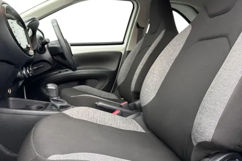 KF72TAU Toyota Aygo X 1.0 VVT-i Pure x-shift Euro 6 (s/s) 5dr Thumbnail #17