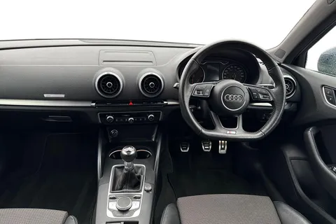 18 of 52 for Audi A3 1.5 TFSI CoD S line Sportback Euro 6 (s/s) 5dr