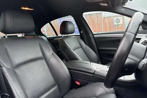 YE16PSO BMW 5 Series 3.0 535d M Sport Auto Euro 6 (s/s) 4dr Thumbnail #25