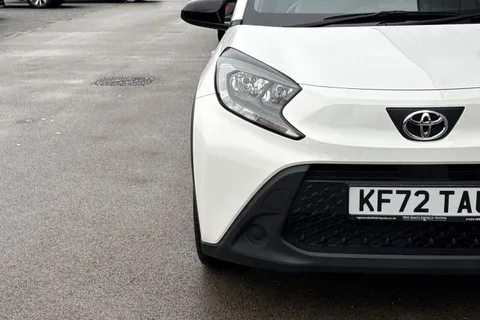 KF72TAU Toyota Aygo X 1.0 VVT-i Pure x-shift Euro 6 (s/s) 5dr Thumbnail #26