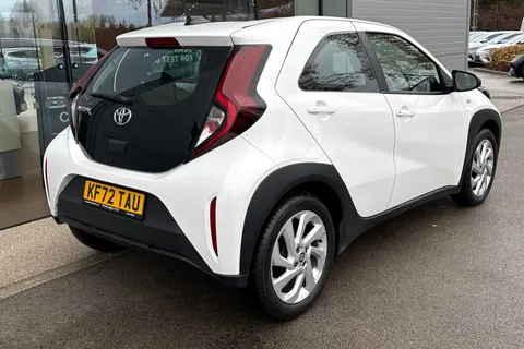 KF72TAU Toyota Aygo X 1.0 VVT-i Pure x-shift Euro 6 (s/s) 5dr Thumbnail #28
