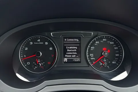 29 of 54 for Audi Q3 S line Edition 2.0 TFSI quattro 180 PS S tronic