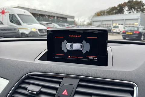 31 of 54 for Audi Q3 S line Edition 2.0 TFSI quattro 180 PS S tronic