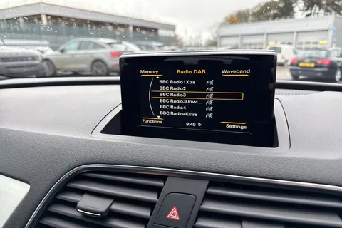 34 of 54 for Audi Q3 S line Edition 2.0 TFSI quattro 180 PS S tronic