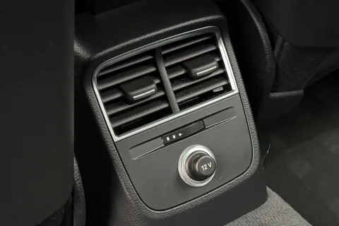 36 of 52 for Audi A3 1.5 TFSI CoD S line Sportback Euro 6 (s/s) 5dr