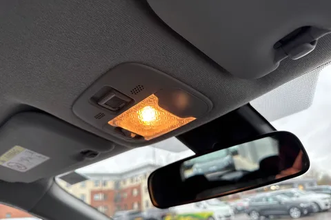 KF72TAU Toyota Aygo X 1.0 VVT-i Pure x-shift Euro 6 (s/s) 5dr Thumbnail #44