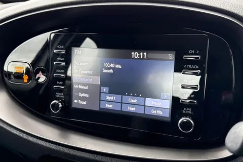 KF72TAU Toyota Aygo X 1.0 VVT-i Pure x-shift Euro 6 (s/s) 5dr Thumbnail #46