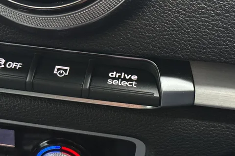 45 of 52 for Audi A3 1.5 TFSI CoD S line Sportback Euro 6 (s/s) 5dr