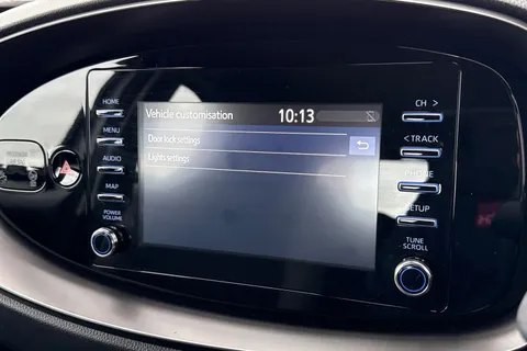 KF72TAU Toyota Aygo X 1.0 VVT-i Pure x-shift Euro 6 (s/s) 5dr Thumbnail #54