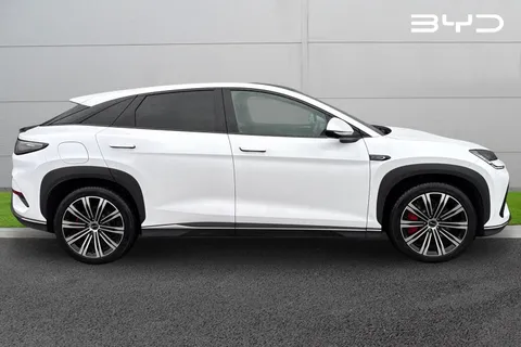 LJ74TYR BYD Sealion 7 82.5kWh Design Auto AWD 5dr Thumbnail #4